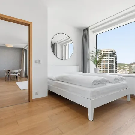아파트 Lam Panorama Sky View 브라티슬라바