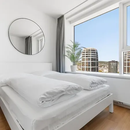 아파트 Lam Panorama Sky View 브라티슬라바
